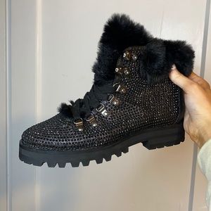 Combat snow boots